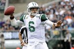 OAKLAND, CA - SEPTEMBER 25: Mark Sanchez #6 of the New York Jets throws a pass against the Oakland Raiders in the second quarter during an NFL football game at the O.co Coliseum September 25, 2011 in Oakland, California.  (Photo by Thearon W. Henderson/Getty Images)