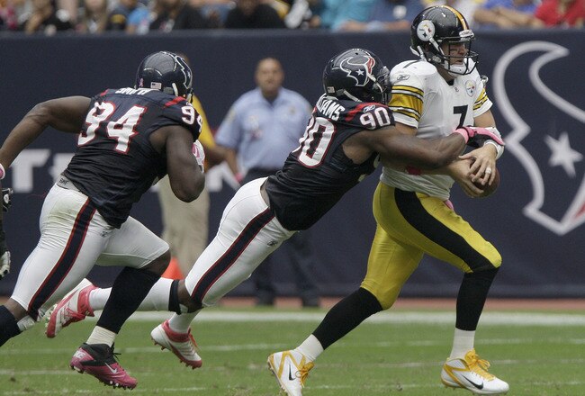 HOUSTON, TX - OCTOBER 02: Quarterback Ben Roethlisberger #7 of the Pittsburgh Steelers is sacked by linebacker Mario Williams #90 of the Houston Texans on October 2, 2011 at Reliant Stadium in Houston, Texas.Texans won 17 to 10. (Photo by Thomas B. Shea/Getty Images)
