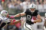 OAKLAND, CA - OCTOBER 02:  Kevin Boss #87 of the Oakland Raiders in action against the New England Patriots at O.co Coliseum on October 2, 2011 in Oakland, California.  (Photo by Ezra Shaw/Getty Images)