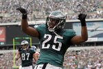 PHILADELPHIA, PA - SEPTEMBER 25: Running back LeSean McCoy #25 of the Philadelphia Eagles celebrates after scoring a touchdown against the New York Giants during the second quarter at Lincoln Financial Field on September 25, 2011 in Philadelphia, Pennsylvania.  (Photo by Rob Carr/Getty Images)