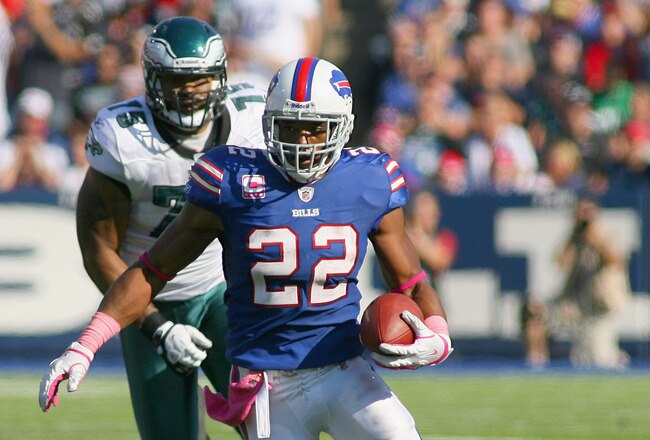 ORCHARD PARK, NY - OCTOBER 09:Fred Jackson #22 of the Buffalo Bills runs against the Philadelphia Eagles at Ralph Wilson Stadium on October 9, 2011 in Orchard Park, New York.  Buffalo won 31-24.  (Photo by Rick Stewart/Getty Images)