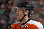 PHILADELPHIA, PA - MARCH 12:  Mike Richards #18 of the Philadelphia Flyers skates against the Atlanta Thrashers on March 12, 2011 at Wells Fargo Center in Philadelphia, Pennsylvania.  (Photo by Jim McIsaac/Getty Images)
