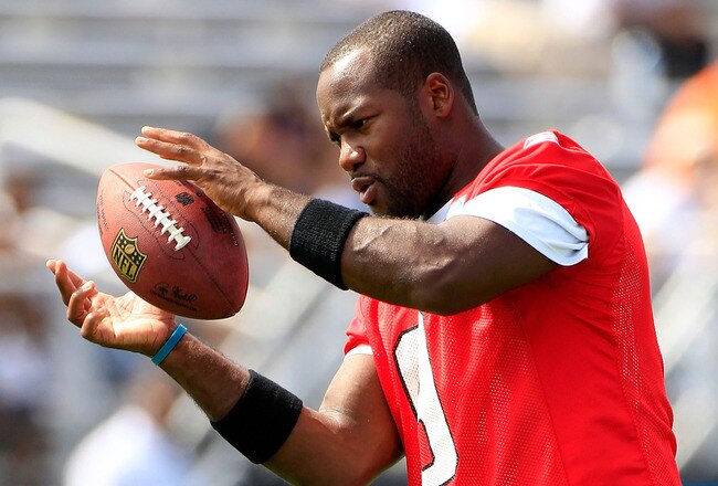 JACKSONVILLE, FL - JULY 28:  Quarterback David Garrard #9 of the Jacksonville Jaguars takes part intraining camp at Florida Blue Health and Wellness practice fields on July 28, 2011 in Jacksonville, Florida.  (Photo by Sam Greenwood/Getty Images)