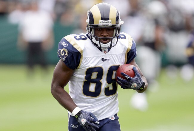 OAKLAND, CA - SEPTEMBER 19:  Mark Clayton #89 of the St. Louis Rams warms up before their game against the Oakland Raiders at the Oakland-Alameda County Coliseum on September 19, 2010 in Oakland, California.  (Photo by Ezra Shaw/Getty Images)