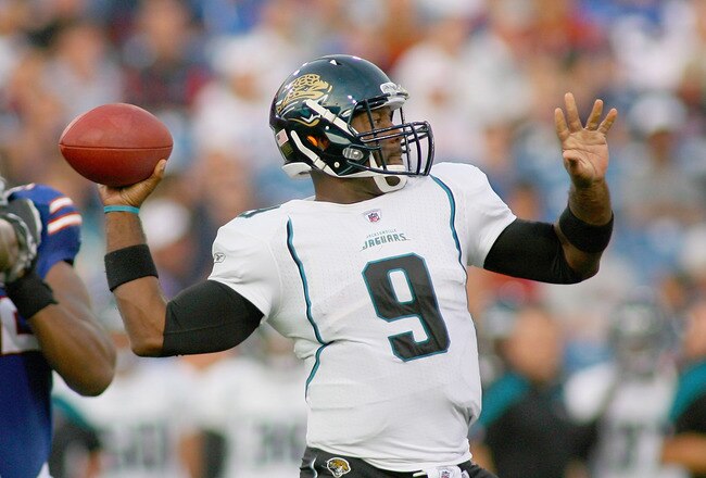 ORCHARD PARK, NY - AUGUST 27: David Garrard #9 of the Jacksonville Jaguars throws against the Jacksonville Jaguars at Ralph Wilson Stadium on August 27, 2011 in Orchard Park, New York.  (Photo by Rick Stewart/Getty Images)