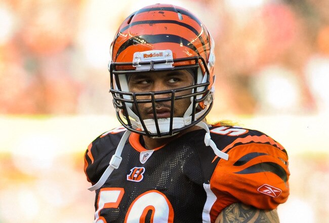 CINCINNATI, OH - OCTOBER 10: Rey Maualuga #58 of the Cincinnati Bengals takes a breather during a timeout during a game against the Tampa Bay Buccaneers at Paul Brown Stadium on October 10, 2010 in Cincinnati, Ohio. (Photo by Jamie Sabau/Getty Images)