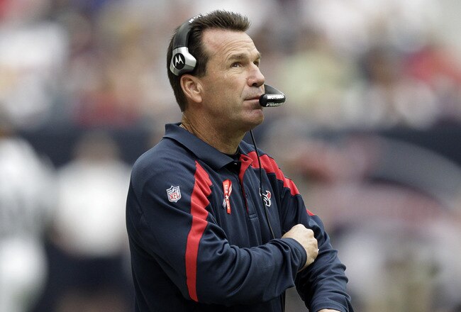 HOUSTON - SEPTEMBER 11:  Head coach Gary Kubiak of the Houston Texans looks up at the scoreboard during the season-opening game at Reliant Stadium on September 11, 2011 in Houston, Texas.  (Photo by Bob Levey/Getty Images)