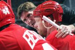 DETROIT,MI - DECEMBER 10:  Head coach Mike Babcock of the Detroit Red Wings gives instructions to Johan Franzen #93 and team during the game against the Montreal Canadiens at the Joe Louis Arena on December 10, 2010 in Detroit, Michigan. The Wings defeated the Canadiens 4-2. (Photo by Claus Andersen/Getty Images)
