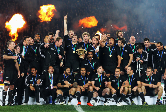 AUCKLAND, NEW ZEALAND - OCTOBER 23:  Captain Richie McCaw of the All Blacks lifts the Webb Ellis Cup after an 8-7 victory in during the 2011 IRB Rugby World Cup Final match between France and New Zealand at Eden Park on October 23, 2011 in Auckland, New Zealand.  (Photo by David Rogers/Getty Images)