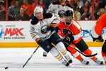 PHILADELPHIA, PA - APRIL 16:  Tim Connolly #19 of the Buffalo Sabres skates against the Philadelphia Flyers in Game Two of the Eastern Conference Quarterfinals during the 2011 NHL Stanley Cup Playoffs at Wells Fargo Center on April 16, 2011 in Philadelphia, Pennsylvania.  (Photo by Paul Bereswill/Getty Images)