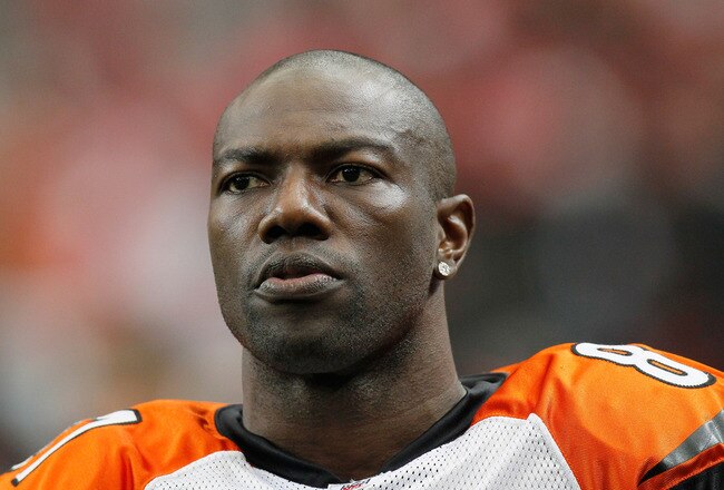 ATLANTA - OCTOBER 24:  Terrell Owens #81 of the Cincinnati Bengals against the Atlanta Falcons at Georgia Dome on October 24, 2010 in Atlanta, Georgia.  (Photo by Kevin C. Cox/Getty Images)