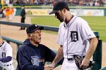 DETROIT, MI - OCTOBER 03:  Justin Verlander #35 of the Detroit Tigers is congratulated by Jim Leyland after leaving the game following the eighth inning of Game Three of the American League Division Series against the New York Yankees at Comerica Park on October 3, 2011 in Detroit, Michigan.  (Photo by Gregory Shamus/Getty Images)