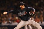 CHICAGO, IL - AUGUST 24:  Starting pitcher Derek Lowe #32 of the Atlanta Braves delivers the ball against the Chicago Cubs at Wrigley Field on August 24, 2011 in Chicago, Illinois. The Cubs defeated the Braves 3-2. (Photo by Jonathan Daniel/Getty Images)