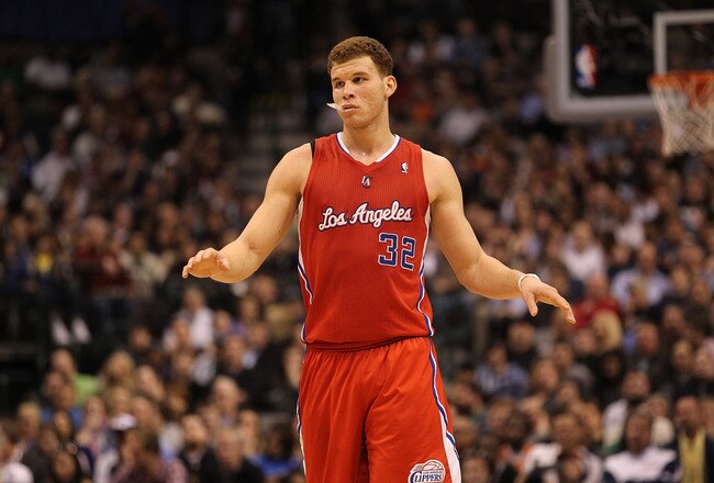 DALLAS, TX - JANUARY 25:  Forward Blake Griffin #32 of the Los Angeles Clippers during play against the Dallas Mavericks at American Airlines Center on January 25, 2011 in Dallas, Texas.  NOTE TO USER: User expressly acknowledges and agrees that, by downloading and or using this photograph, User is consenting to the terms and conditions of the Getty Images License Agreement.  (Photo by Ronald Martinez/Getty Images)