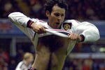 Giggs-hairy-ches-415x275t_crop_150x100
