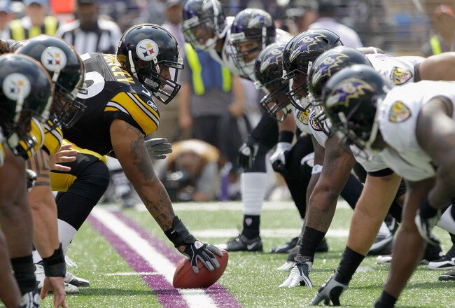 BALTIMORE, MD - SEPTEMBER 11:  The Pittsburgh Steelers offense lines up against the Baltimore Ravens during the first half of the season opener at M&T Bank Stadium on September 11, 2011 in Baltimore, Maryland.  (Photo by Rob Carr/Getty Images)