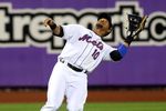 NEW YORK - JUNE 27:  Gary Sheffield #10 of the New York Mets makes a catch against the New York Yankees on June 27, 2009 at Citi Field in the Flushing neighborhood of the Queens borough of New York City.  (Photo by Jim McIsaac/Getty Images)