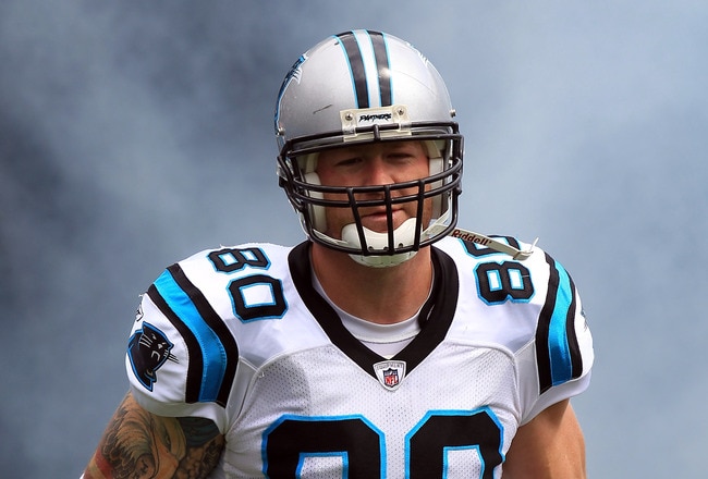 CHARLOTTE, NC - SEPTEMBER 25:   Jeremy Shockey #80 of the Carolina Panthers during their game at Bank of America Stadium on September 25, 2011 in Charlotte, North Carolina.  (Photo by Streeter Lecka/Getty Images)