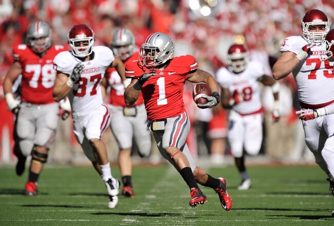 COLUMBUS, OH - NOVEMBER 5:  Dan Herron #1 of the Ohio State Buckeyes breaks free for a 48-yard run in the first half against the Indiana Hoosiers to set up a field goal at Ohio Stadium on November 5, 2011 in Columbus, Ohio.  (Photo by Jamie Sabau/Getty Images)