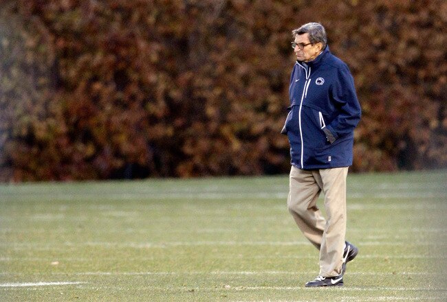 STATE COLLEGE, PA - NOVEMBER 09:  Penn State University head football coach Joe Paterno watches his team during practice on November 9, 2011 in State College, Pennsylvania.  (Photo by Rob Carr/Getty Images)