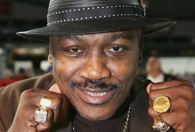 SYDNEY, NSW - MAY 17:  Former Heavyweight world champion Joe Frazier poses for a photo at the Anthony Mundine v Danny Green Super Middleweight fight at Aussie Stadium May 17, 2006 in Sydney, Australia.  (Photo by Cameron Spencer/Getty Images)