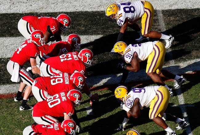 ATHENS, GA - OCTOBER 03:  Quarterback Joe Cox #14 and the Georgia Bulldogs offense against the Louisiana State University Tigers at Sanford Stadium on October 3, 2009 in Athens, Georgia.  (Photo by Kevin C. Cox/Getty Images)