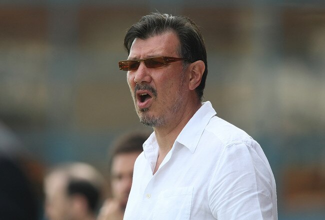 BARNET, UNITED KINGDOM - OCTOBER 01:  Barnet manager Lawrie Sanchez looks on during the npower League two match between Barnet and Northampton Town at Underhill Stadium on October 1, 2011 in Barnet, England.  (Photo by Pete Norton/Getty Images)