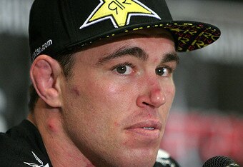12-jakeshieldsstrikeforce20_post_original_crop_340x234