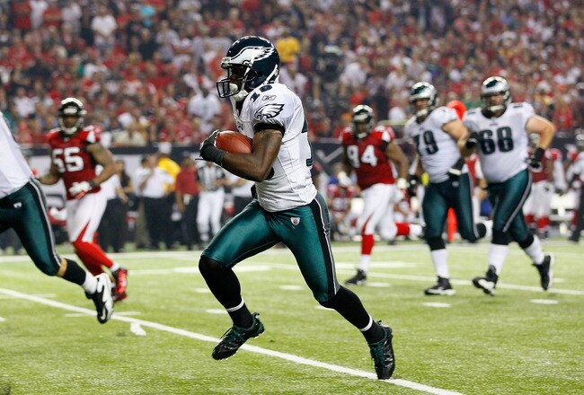 ATLANTA, GA - SEPTEMBER 18:  Jeremy Maclin #18 of the Philadelphia Eagles against the Atlanta Falcons at Georgia Dome on September 18, 2011 in Atlanta, Georgia.  (Photo by Kevin C. Cox/Getty Images)