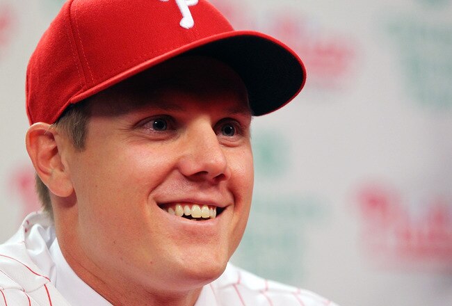 PHILADELPHIA, PA - NOVEMBER 14:  Jonathan Papelbon of the Philadelphia Phillies smiles as he discusses his four-year, $50,000,058 contract, at Citizens Bank Park on November 14, 2011 in Philadelphia, Pennsylvania.  (Photo by Len Redkoles/Getty Images)
