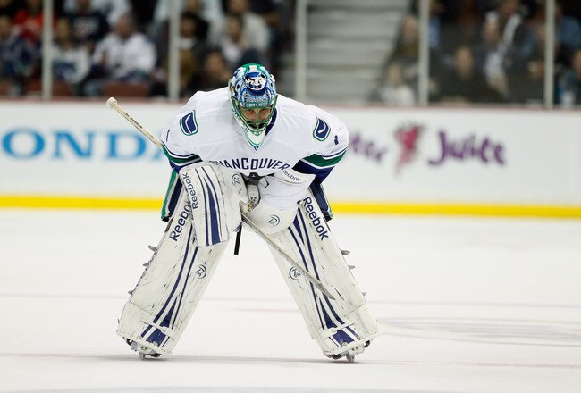 ANAHEIM, CA - NOVEMBER 11:  Goaltender Roberto Luongo #1 of the Vancouver Canucks skates to the bench against the Anaheim Ducks at Honda Center on November 11, 2011 in Anaheim, California.  (Photo by Jeff Gross/Getty Images)