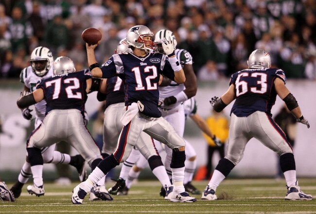 EAST RUTHERFORD, NJ - NOVEMBER 13:  Tom Brady #12 of the New England Patriots looks to pass against the New York Jets at MetLife Stadium on November 13, 2011 in East Rutherford, New Jersey.  (Photo by Nick Laham/Getty Images)