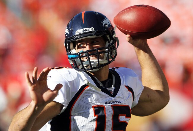 KANSAS CITY, MO - NOVEMBER 13:  Quarterback Tim Tebow #15 of the Denver Broncos warms up prior to the game against the Kansas City Chiefs on November 13, 2011 at Arrowhead Stadium in Kansas City, Missouri.  (Photo by Jamie Squire/Getty Images)