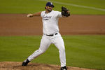 SAN DIEGO, CA - SEPTEMBER 26: Closing pitcher Heath Bell #21 of the San Diego Padres throws the ball during the ninth inning of the game against the Chicago Cubs at Petco Park on September 26, 2011 in San Diego, California. (Photo by Kent C. Horner/Getty Images)