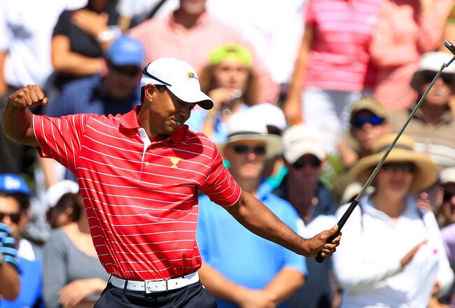 MELBOURNE, AUSTRALIA - NOVEMBER 18: Tiger Woods of the U.S. Team reacts to his putt on the fourth hole during the Day Two Four-Ball Matches of the 2011 Presidents Cup at Royal Melbourne Golf Course on November 18, 2011 in Melbourne, Australia.  (Photo by Scott Halleran/Getty Images)