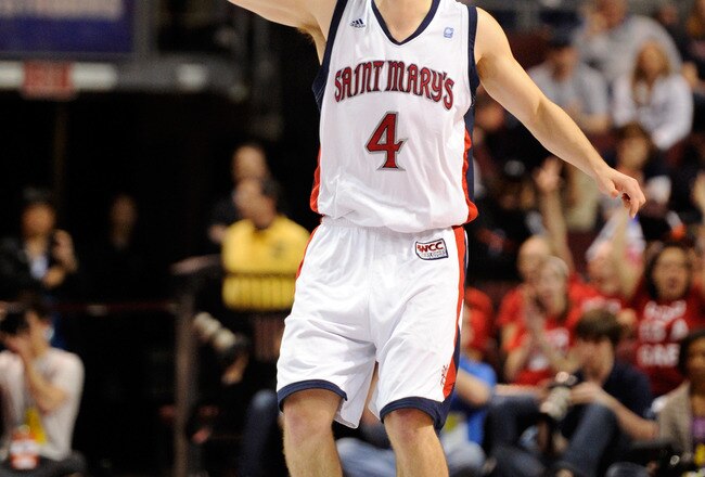 LAS VEGAS, NV - MARCH 07:  Matthew Dellavedova #4 of the Saint Mary's Gaels gestures during the championship game of the Zappos.com West Coast Conference Basketball tournament against the Gonzaga Bulldogs at the Orleans Arena March 7, 2011 in Las Vegas, Nevada. Gonzaga won 75-63.  (Photo by Ethan Miller/Getty Images)