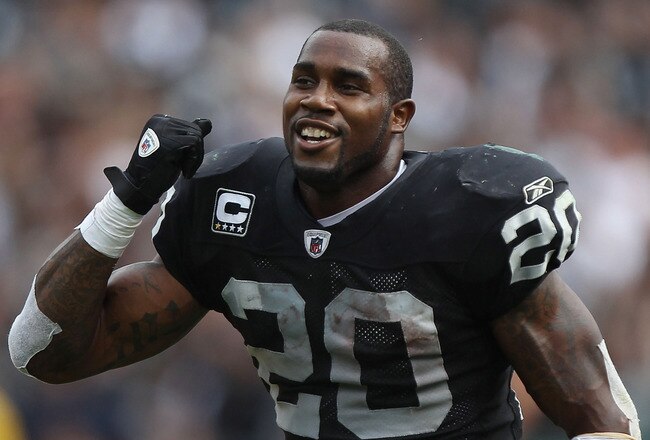 OAKLAND, CA - SEPTEMBER 25:  Darren McFadden #20 of the Oakland Raiders celebrates against the New York Jets at O.co Coliseum on September 25, 2011 in Oakland, California.  (Photo by Jed Jacobsohn/Getty Images)