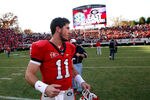 ATHENS, GA - NOVEMBER 19:  Aaron Murray #11 of the Georgia Bulldogs reacts after their 19-10 win over the Kentucky Wildcats at Sanford Stadium on November 19, 2011 in Athens, Georgia.  (Photo by Kevin C. Cox/Getty Images)