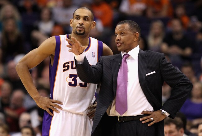 PHOENIX, AZ - JANUARY 14:  Head coach Alvin Gentry of the Phoenix Suns talks with Grant Hill #33 during the NBA game against the Portland Trail Blazers at US Airways Center on January 14, 2011 in Phoenix, Arizona. The Suns defeated the 115-111.  NOTE TO USER: User expressly acknowledges and agrees that, by downloading and or using this photograph, User is consenting to the terms and conditions of the Getty Images License Agreement.  (Photo by Christian Petersen/Getty Images)