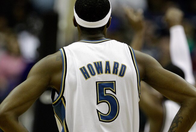 WASHINGTON, DC - FEBRUARY 26: Josh Howard #5 of the Washington Wizards against the Dallas Mavericks  at the Verizon Center on February 26, 2011 in Washington, DC. NOTE TO USER: User expressly acknowledges and agrees that, by downloading and or using this Photograph, user is consenting to the terms and conditions of the Getty Images License Agreement.  (Photo by Rob Carr/Getty Images)