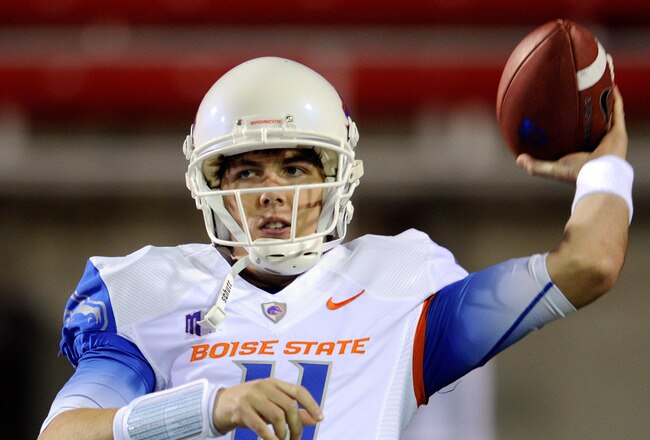 LAS VEGAS, NV - NOVEMBER 05:  Quarterback Kellen Moore #11 of the Boise State Broncos warms up before a game against the UNLV Rebels at Sam Boyd Stadium November 5, 2011 in Las Vegas, Nevada. The Broncos won 48-21 giving Moore his 46th victory and making him the winningest quarterback in NCAA history.  (Photo by Ethan Miller/Getty Images)