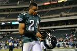 PHILADELPHIA, PA - NOVEMBER 27:  Nnamdi Asomugha #24 of the Philadelphia Eagles walks off of the field after the New England Patriots won 38-20 at Lincoln Financial Field on November 27, 2011 in Philadelphia, Pennsylvania.  (Photo by Patrick McDermott/Getty Images)