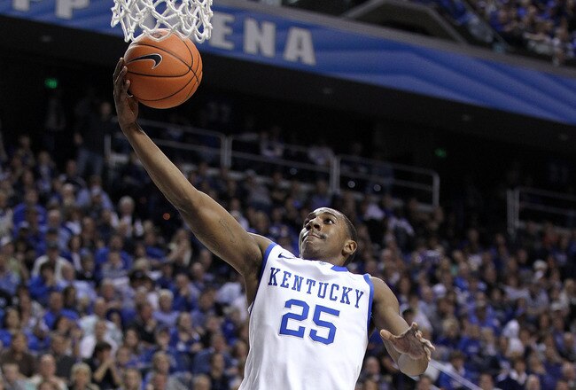 LEXINGTON, KY - NOVEMBER 26: Marquis Teague #25 of the Kentucky Wildcats shoots the ball during the game against the Portland Pilots at Rupp Arena on November 26, 2011 in Lexington, Kentucky.  (Photo by Andy Lyons/Getty Images)