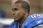 DETROIT - OCTOBER 16: Jahvid Best #44 of the Detroit Lions watches the action from the bench during the NFL game against the San Francisco 49ers at Ford Field on October 16, 2011 in Detroit, Michigan. The 49ers defeated the Lions 25-19.  (Photo by Leon Halip/Getty Images)
