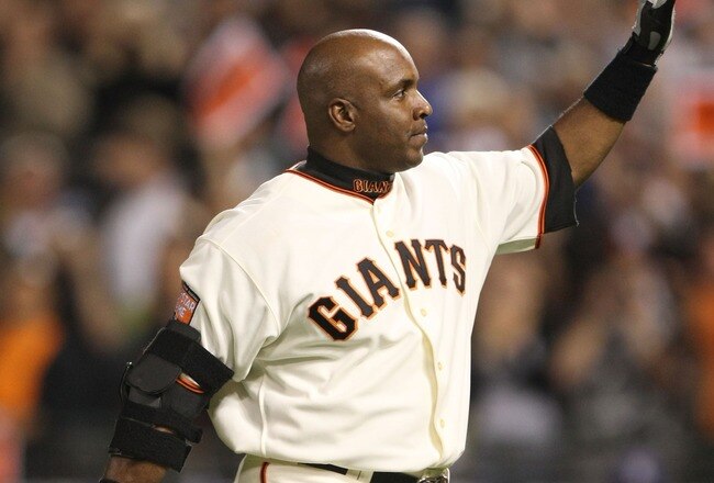 SAN FRANCISCO - SEPTEMBER 26:  Barry Bonds #25 of the San Francisco Giants waves to fans as he leaves the game against the San Diego Padres at the end of the sixth inning on September 26, 2007 at AT&T Park in San Francisco, California. Tonight will be the final home game for Bonds as a member of the San Francisco Giants.  (Photo by Jed Jacobsohn/Getty Images)