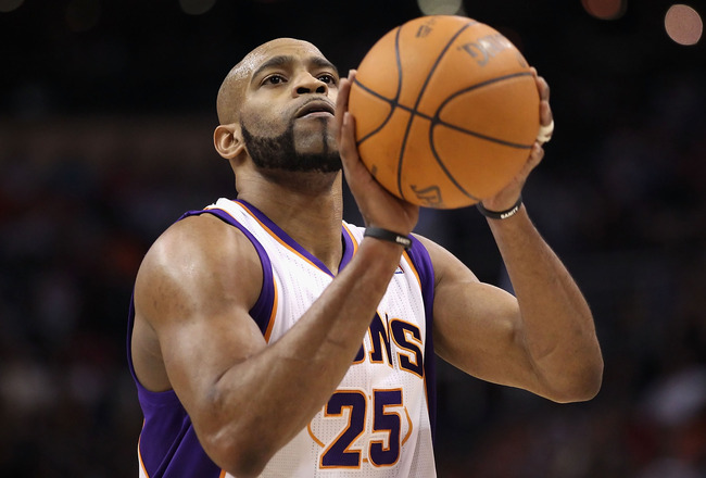 Phoenix Suns waive VINCE CARTER