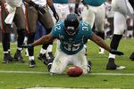 JACKSONVILLE, FL - DECEMBER 11:   Maurice Jones-Drew #32 of the Jacksonville Jaguars gestures over the ball follwing a touchdown during the game against the Tampa Bay Buccaneers at EverBank Field on December 11, 2011 in Jacksonville, Florida.  (Photo by Sam Greenwood/Getty Images)