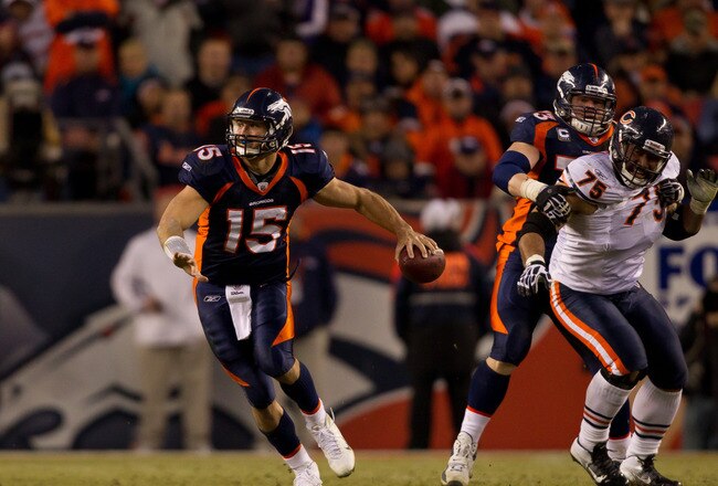 DENVER, CO - DECEMBER 11:  Quarterback Tim Tebow #15 of the Denver Broncos throws the ball against the Chicago Bears at Sports Authority Field at Mile High on December 11, 2011 in Denver, Colorado. (Photo by Justin Edmonds/Getty Images)