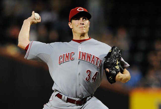 NEW YORK, NY - SEPTEMBER 26:  Homer Bailey #34 of the Cincinnati Reds throws a pitch against the New York Mets in the second inning during a game at Citi Field on September 26, 2011 in the Flushing neighborhood of the Queens borough of New York City.  (Photo by Patrick McDermott/Getty Images)