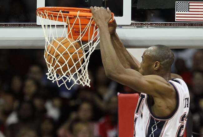 http://cdn.bleacherreport.net/images_root/images/photos/001/489/268/111504098_crop_650x440.jpg?1323973449